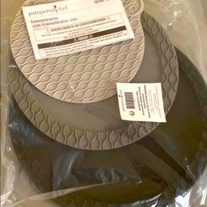 Pampered Chef nesting trivets